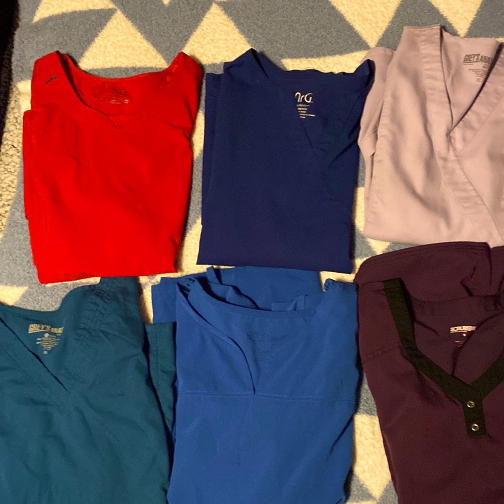 6 XL scrub tops